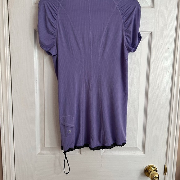 EUC Lululemon Willpower Drawstring Short Sleeve Tech Tee in Grape - 8 - Picture 9 of 13